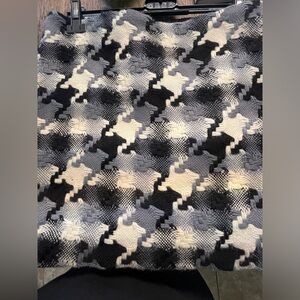 J.Crew Grey- Black & Cream- mini skirt size 6 dry clean already 👌